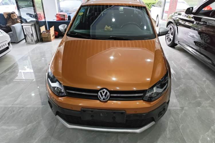 Used Volkswagen Polo 2014 1.6L Cross Polo Automatic Front