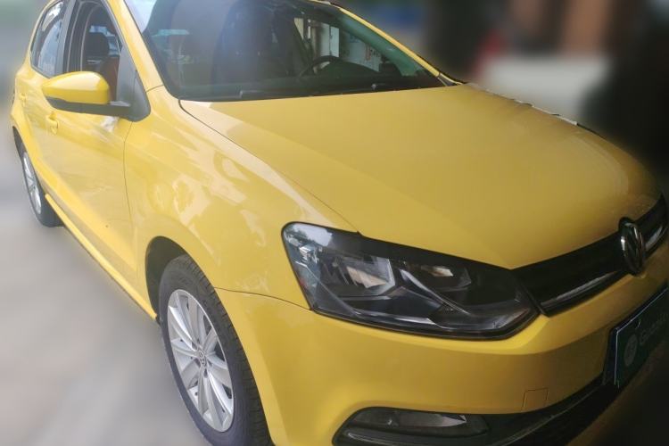 Used Volkswagen Polo 2014 1.6L Automatic Comfort Edition Front Right 45 Deg