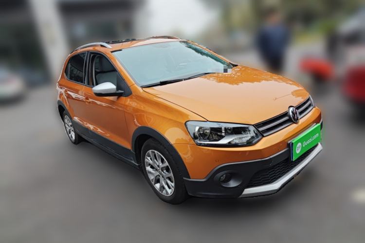 Used Volkswagen Polo 2014 1.6L Cross Polo Automatic Front Right 45 Deg
