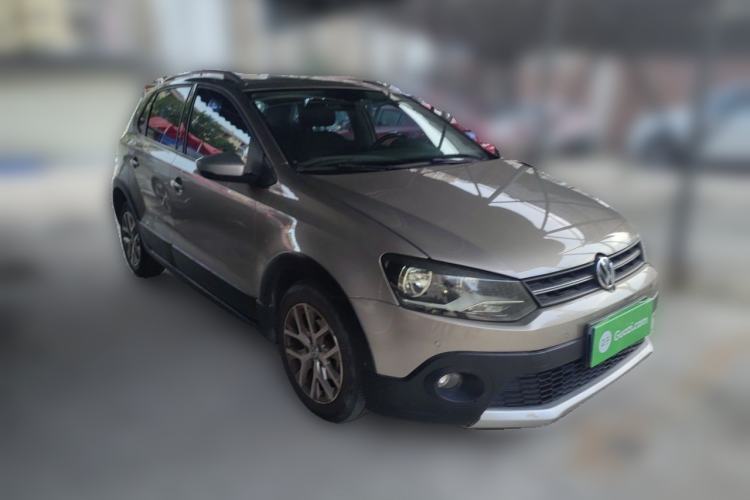 Used Volkswagen Polo 2014 1.6L Cross Polo Automatic Front Right 45 Deg