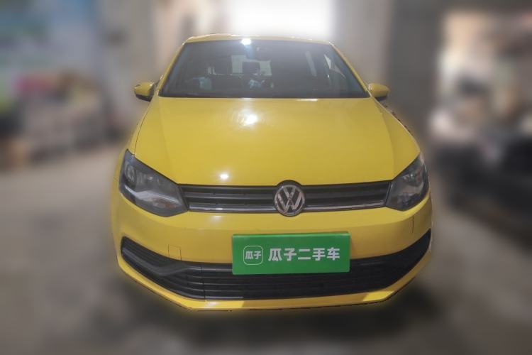 Used Volkswagen Polo 2014 1.4L Manual Fashion Edition Front