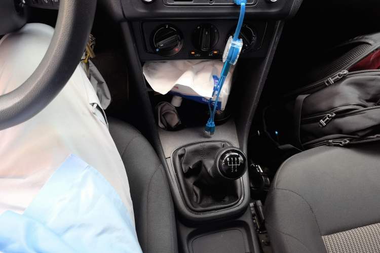 Used Volkswagen Polo 2014 1.4L Manual Fashion Edition Gear Lever