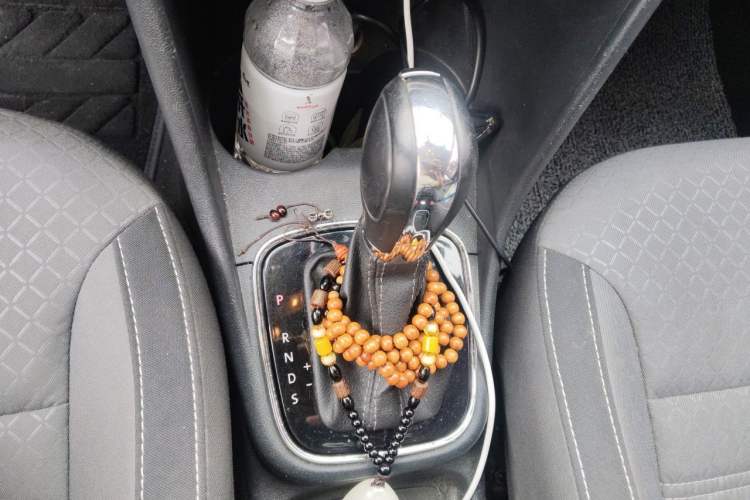 Used Volkswagen Polo 2014 1.6L Cross Polo Automatic Gear Lever