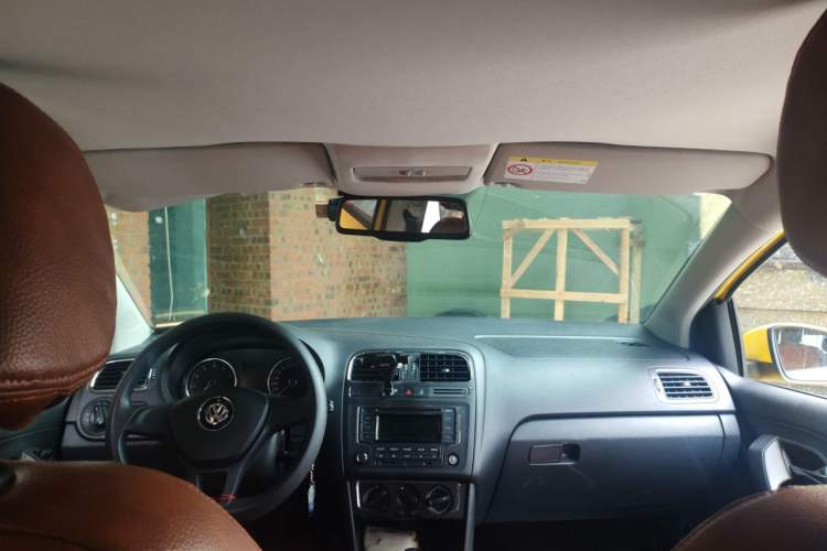 Used Volkswagen Polo 2014 1.6L Automatic Comfort Edition Headliner