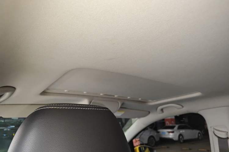 Used Volkswagen Polo 2014 1.4L Automatic Comfort Edition Headliner