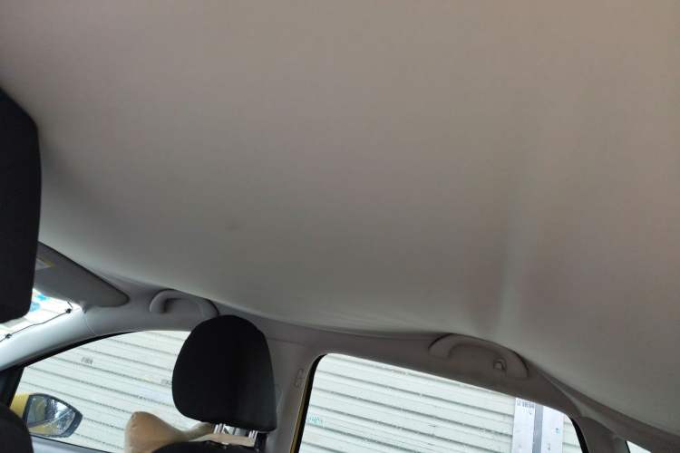 Used Volkswagen Polo 2014 1.6L Automatic Comfort Edition Headliner