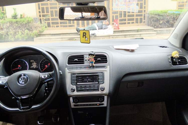 Used Volkswagen Polo 2014 1.6L Cross Polo Manual Headliner