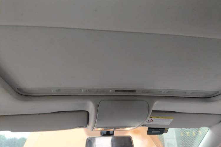 Used Volkswagen Polo 2014 1.6L Cross Polo Automatic Headliner