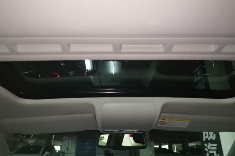 Used Volkswagen Polo 2014 1.6L Cross Polo Automatic Headliner