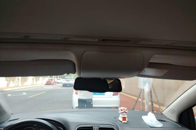 Used Volkswagen Polo 2014 1.6L Cross Polo Automatic Headliner