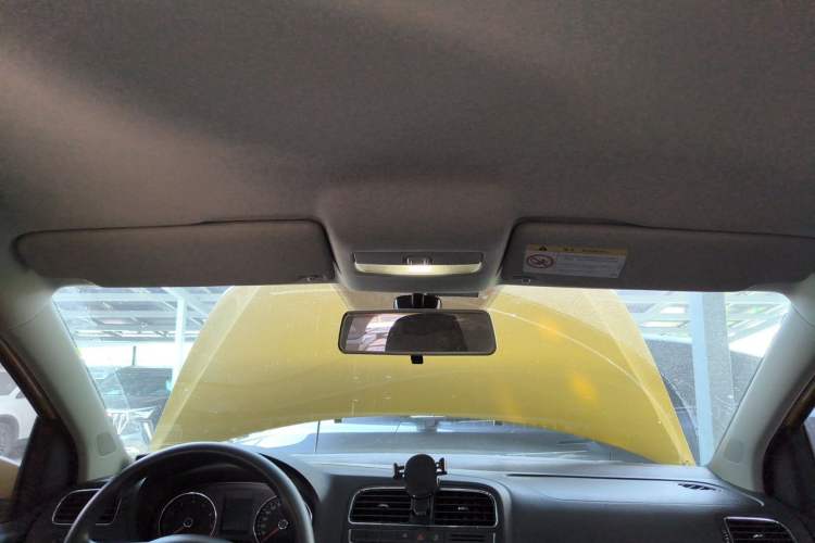 Used Volkswagen Polo 2014 1.6L Automatic Comfort Edition Headliner