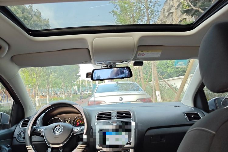 Used Volkswagen Polo 2014 1.6L Cross Polo Automatic Headliner