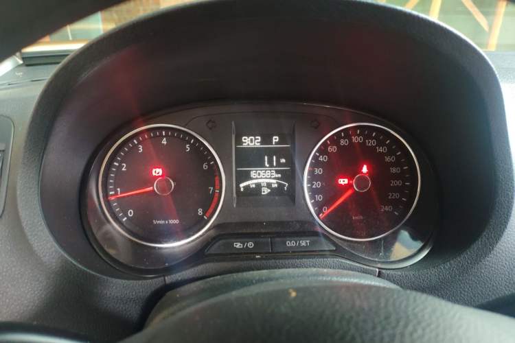 Used Volkswagen Polo 2014 1.6L Automatic Comfort Edition Instrument Cluster