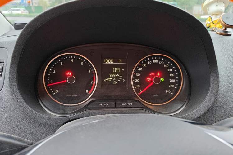 Used Volkswagen Polo 2014 1.6L Cross Polo Automatic Instrument Cluster