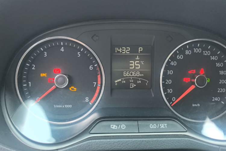 Used Volkswagen Polo 2014 1.6L Cross Polo Automatic Instrument Cluster