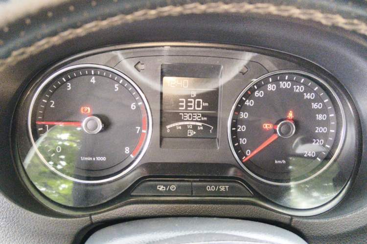 Used Volkswagen Polo 2014 1.6L Cross Polo Manual Instrument Cluster