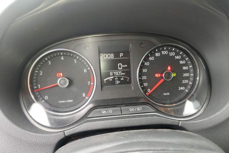 Used Volkswagen Polo 2014 1.6L Cross Polo Automatic Instrument Cluster