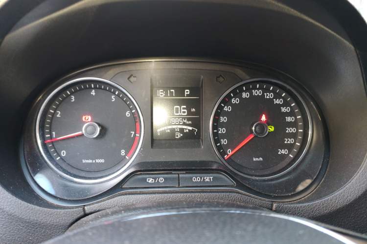 Used Volkswagen Polo 2014 1.6L Cross Polo Automatic Instrument Cluster