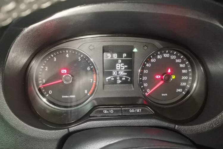 Used Volkswagen Polo 2014 1.6L Cross Polo Automatic Instrument Cluster