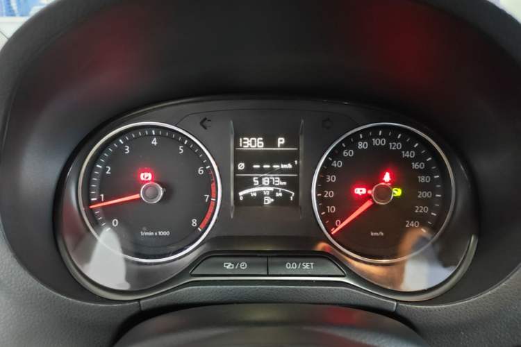 Used Volkswagen Polo 2014 1.6L Cross Polo Automatic Instrument Cluster