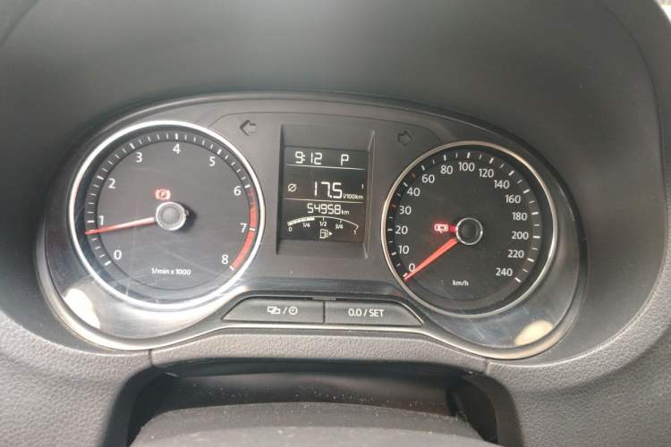 Used Volkswagen Polo 2014 1.6L Cross Polo Automatic Instrument Cluster