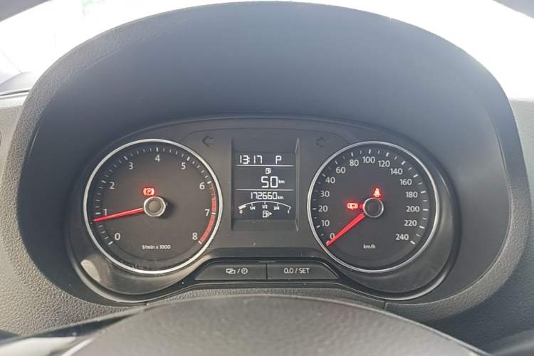 Used Volkswagen Polo 2014 1.6L Cross Polo Automatic Instrument Cluster