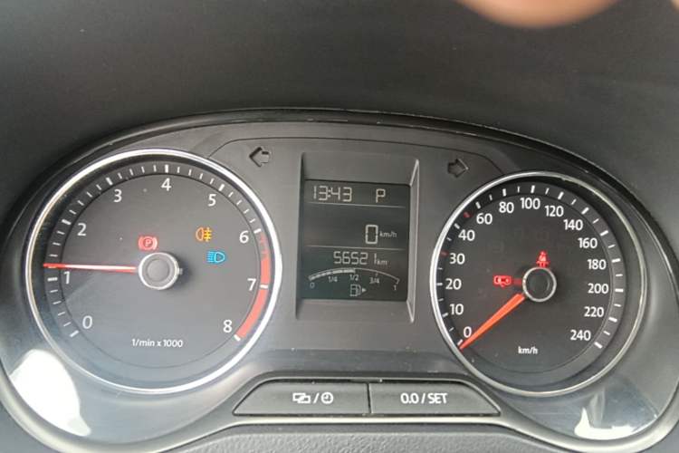 Used Volkswagen Polo 2014 1.6L Cross Polo Automatic Instrument Cluster
