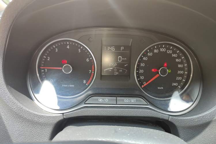 Used Volkswagen Polo 2014 1.6L Cross Polo Automatic Instrument Cluster
