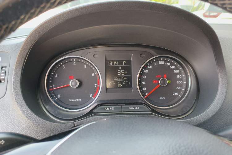 Used Volkswagen Polo 2014 1.6L Cross Polo Automatic Instrument Cluster
