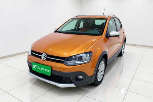 Ojetý Volkswagen Polo 2014 1.6L Cross Polo Automatic