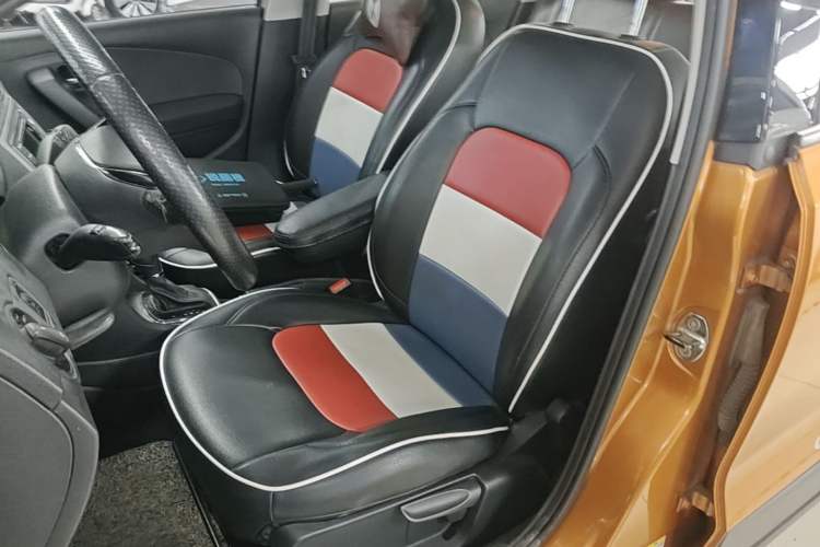 Used Volkswagen Polo 2014 1.6L Automatic Luxury Edition Left Front Seat