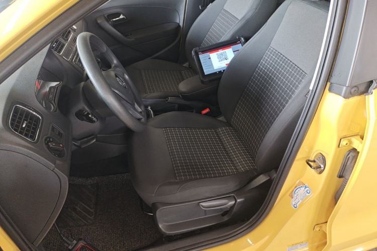 Used Volkswagen Polo 2014 1.6L Automatic Comfort Edition Left Front Seat