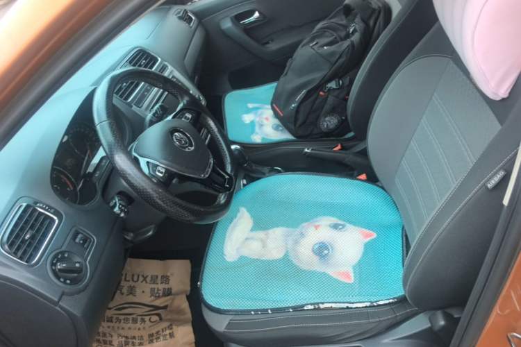Used Volkswagen Polo 2014 1.6L Cross Polo Automatic Left Front Seat