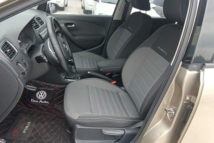 Used Volkswagen Polo 2014 1.6L Cross Polo Automatic Left Front Seat