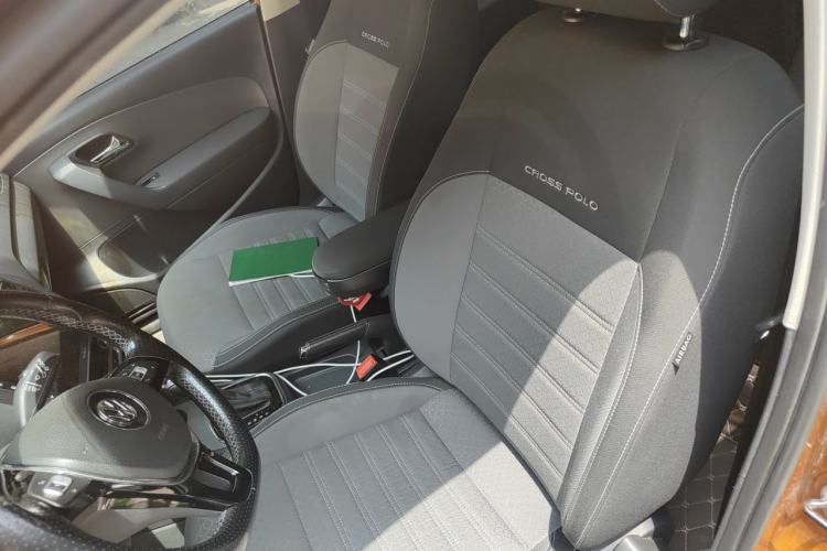 Used Volkswagen Polo 2014 1.6L Cross Polo Automatic Left Front Seat