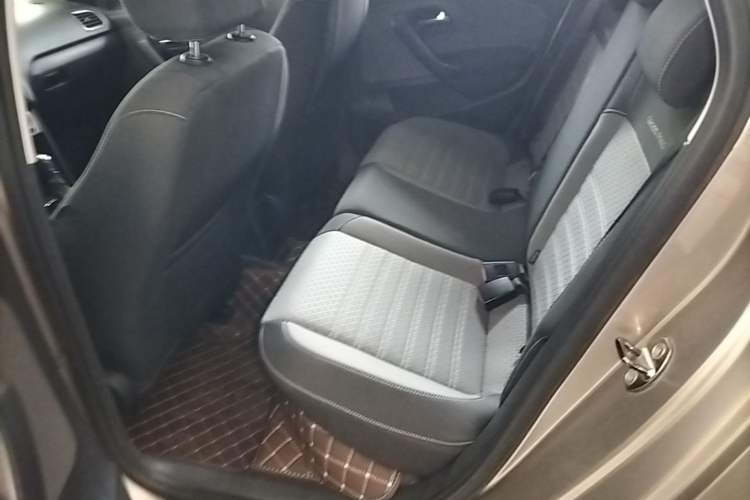 Used Volkswagen Polo 2014 1.6L Cross Polo Automatic Left Rear Seat