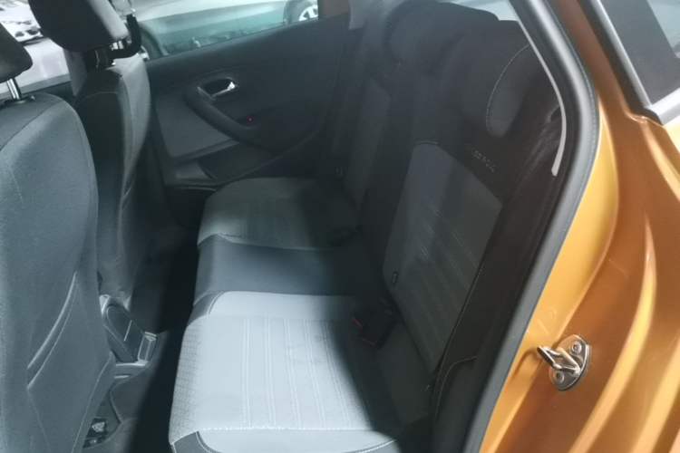 Used Volkswagen Polo 2014 1.6L Cross Polo Automatic Left Rear Seat