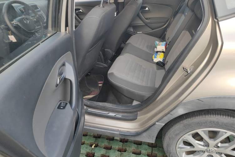 Used Volkswagen Polo 2014 1.6L Cross Polo Automatic Left Rear Seat