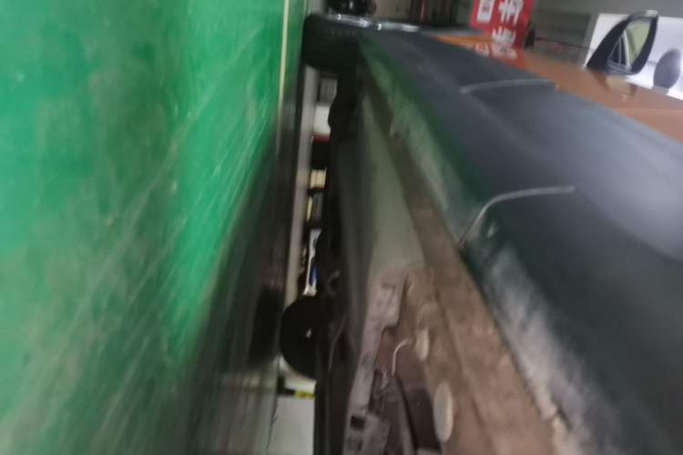 Used Volkswagen Polo 2014 1.6L Cross Polo Automatic Left Side Sill
