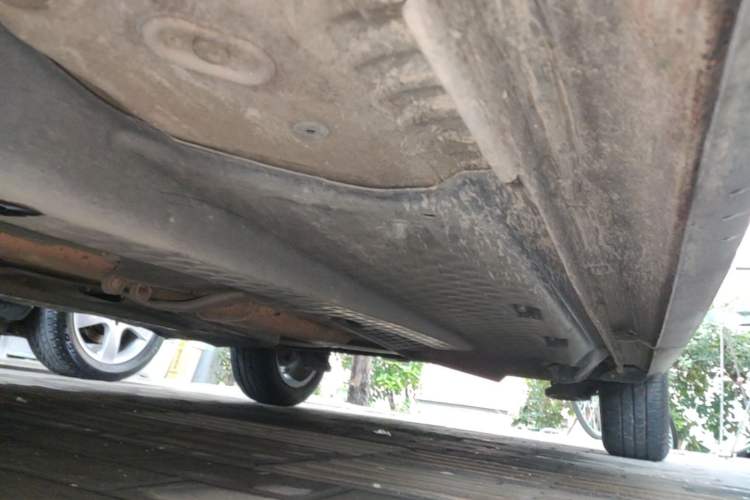 Used Volkswagen Polo 2014 1.6L Cross Polo Automatic Left Side Sill
