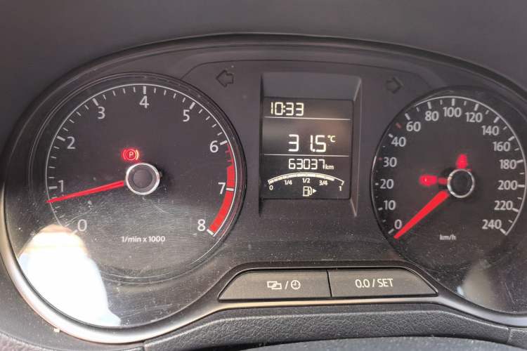 Used Volkswagen Polo 2014 1.4L Manual Fashion Edition Odometer Close Up