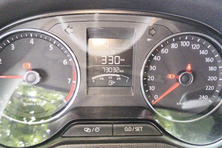 Used Volkswagen Polo 2014 1.6L Cross Polo Manual Odometer Close Up