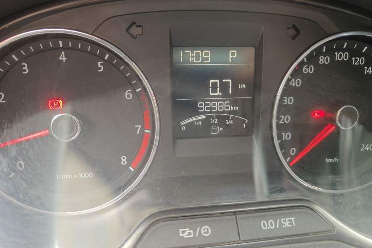 Used Volkswagen Polo 2014 1.6L Cross Polo Automatic Odometer Close Up