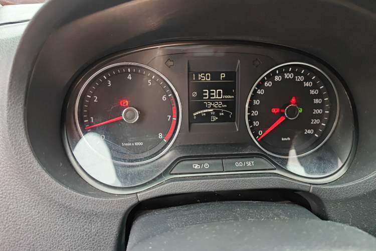 Used Volkswagen Polo 2014 1.6L Cross Polo Automatic Odometer Close Up