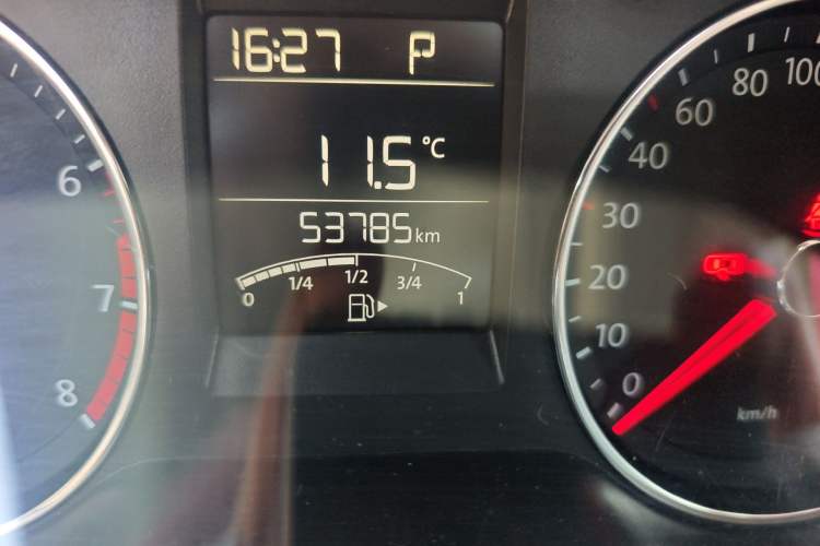 Used Volkswagen Polo 2014 1.6L Cross Polo Automatic Odometer Close Up