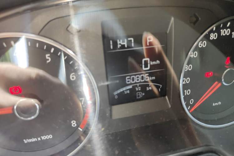 Used Volkswagen Polo 2014 1.6L Cross Polo Automatic Odometer Close Up