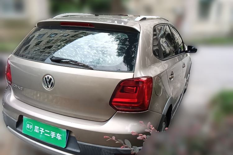 Used Volkswagen Polo 2014 1.6L Cross Polo Automatic Rear Right 45 Deg