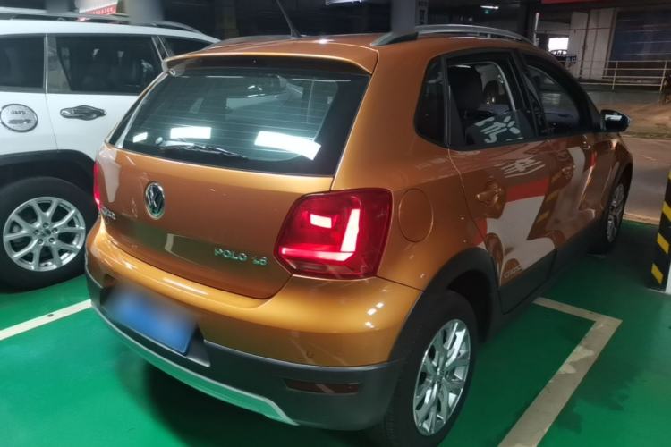 Used Volkswagen Polo 2014 1.6L Cross Polo Automatic Rear Right 45 Deg