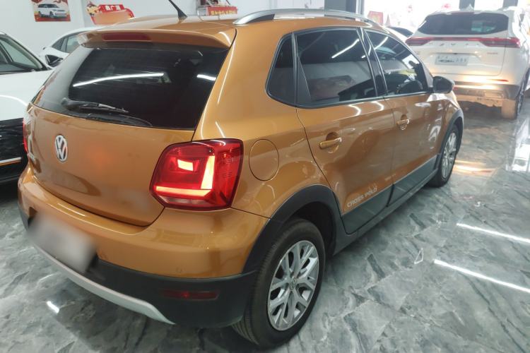 Used Volkswagen Polo 2014 1.6L Cross Polo Automatic Rear Right 45 Deg