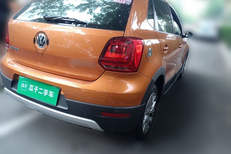 Used Volkswagen Polo 2014 1.6L Cross Polo Automatic Rear Right 45 Deg